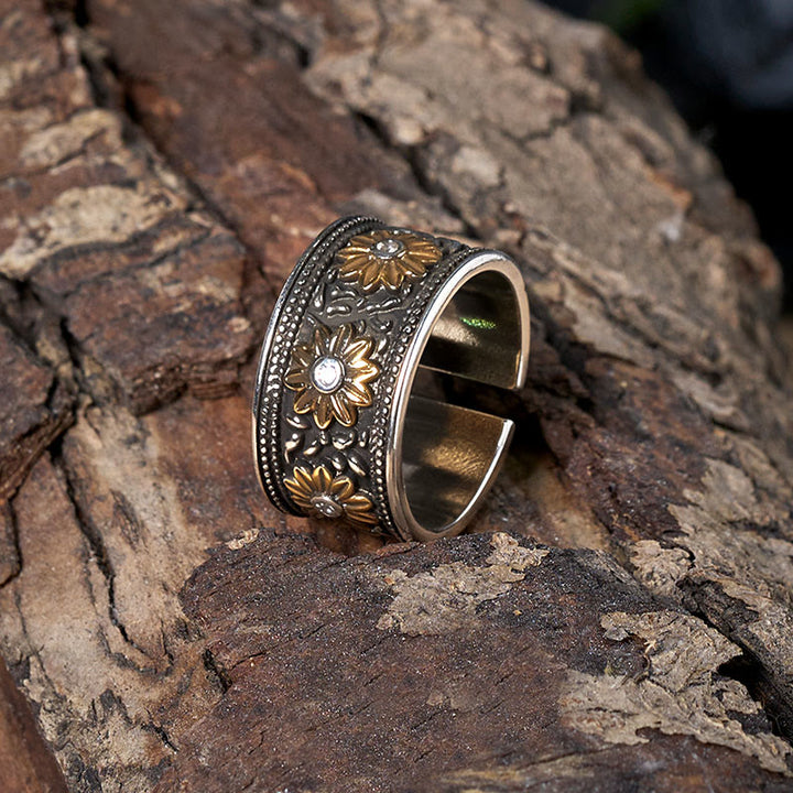 Bague ajustable rétro en argent teinté noir avec fleur - image 4