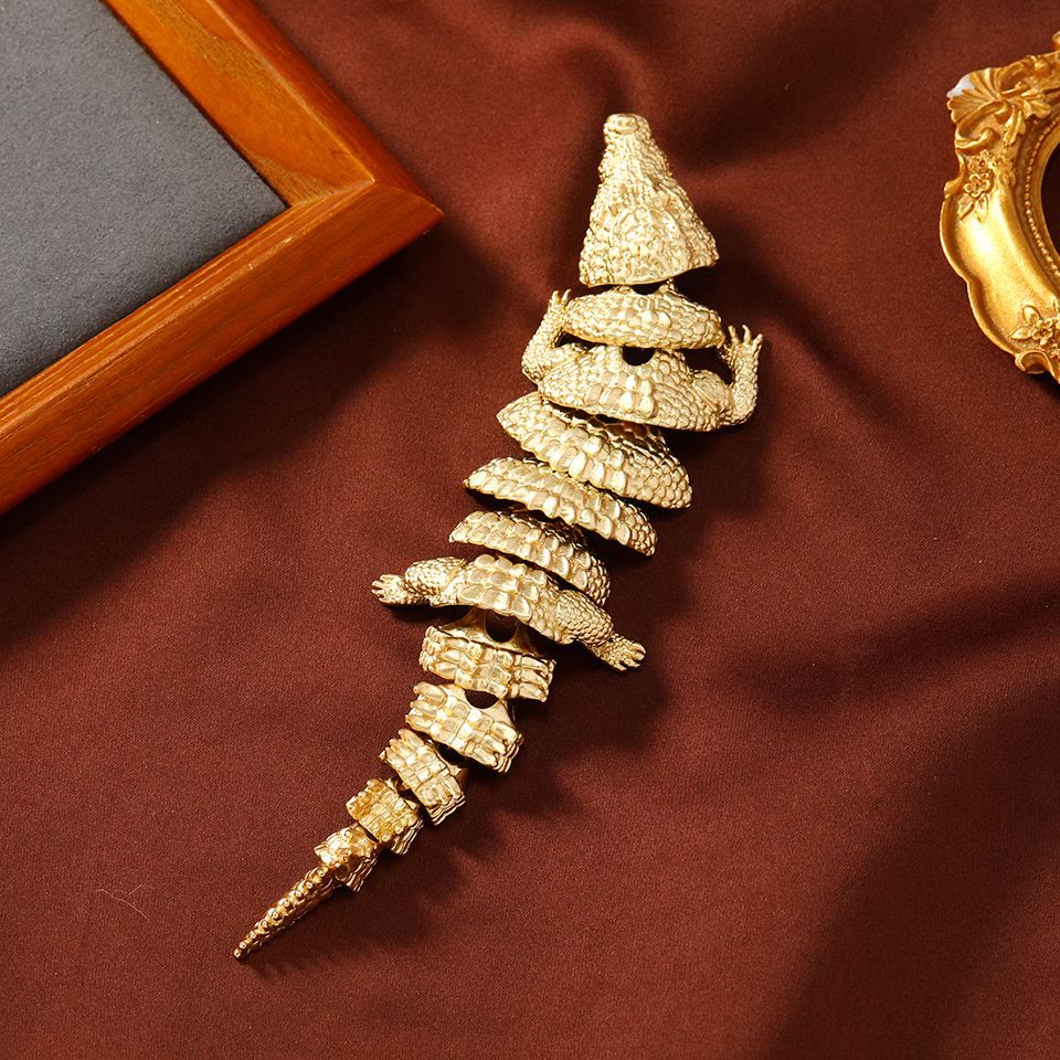 Broche articulée en crocodile doré mobile, accessoire de costume - image 1