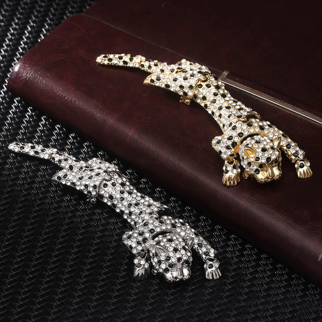 Broche articulée mobile et luxueuse en forme de guépard sertie de diamants - image 0