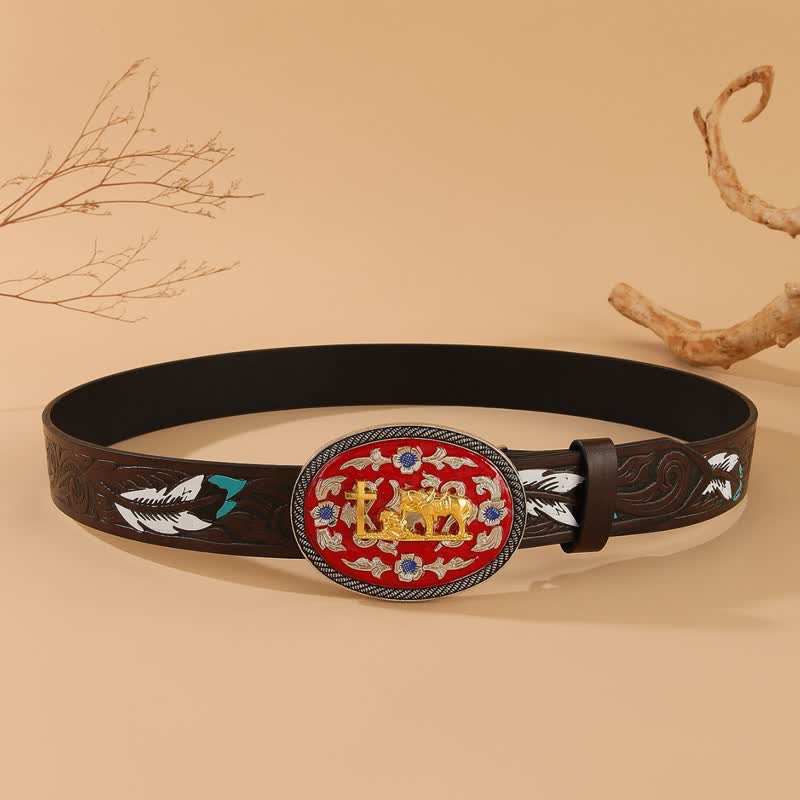 Ceinture en cuir marron avec boucle rouge et plumes de cheval en croix priant - image 3