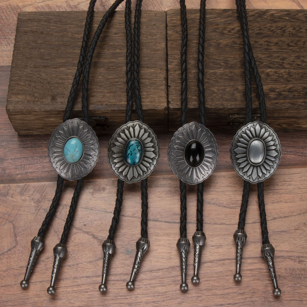 Cravate bolo exquise avec pendentif turquoise ovale en argent - image 0