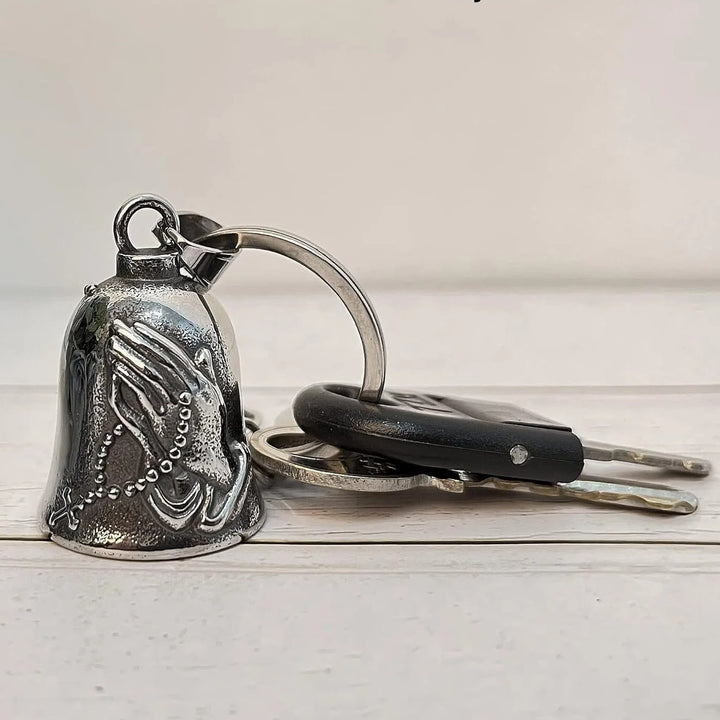 Porte-clés vintage en forme de croix et de mains en prière - image 2