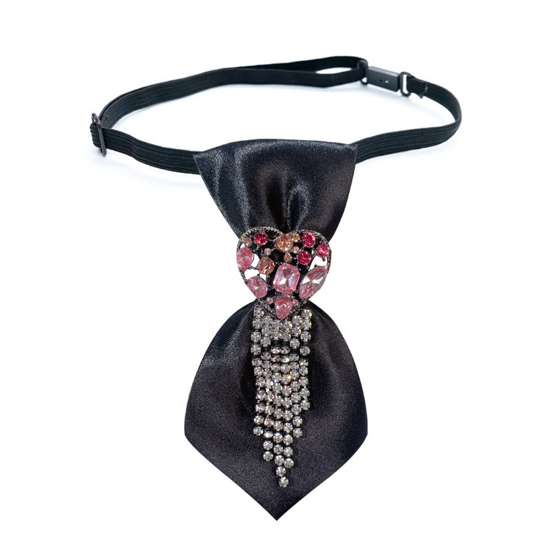 Cravate noire à pompons sertis de diamants en forme de cœur - Noir - image 0