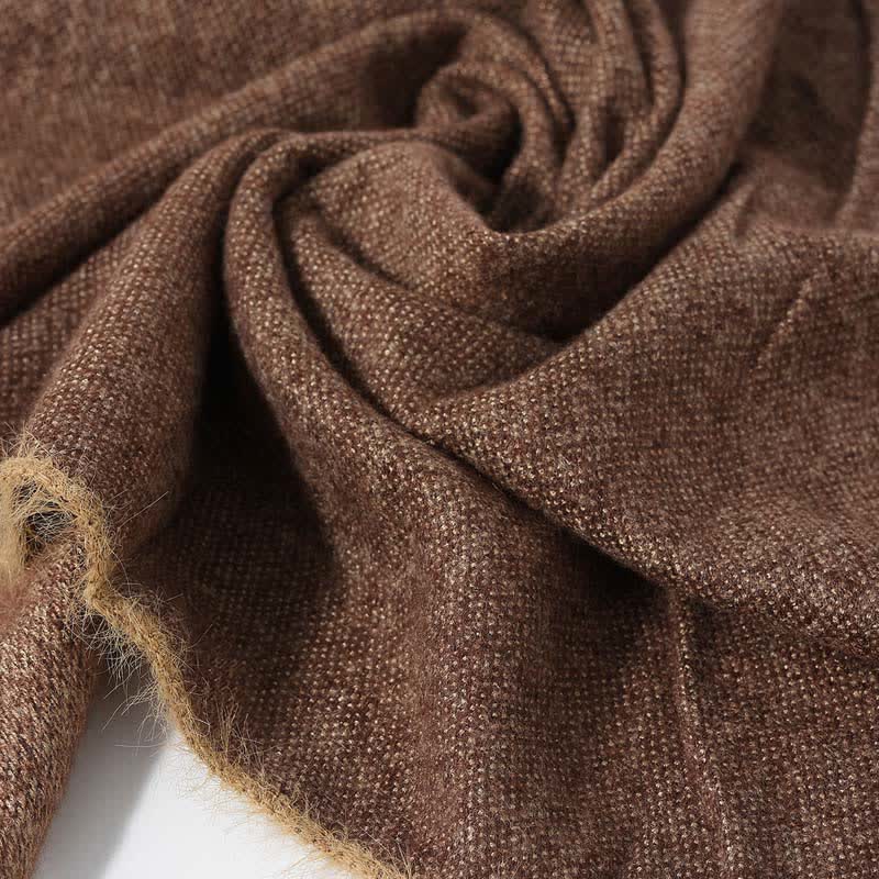 Écharpe rétro et chic de couleur unie avec bordure en fourrure - image 13