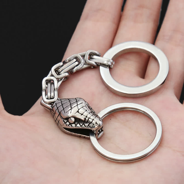 Porte-clés serpent en argent antique de style viking nordique - image 1
