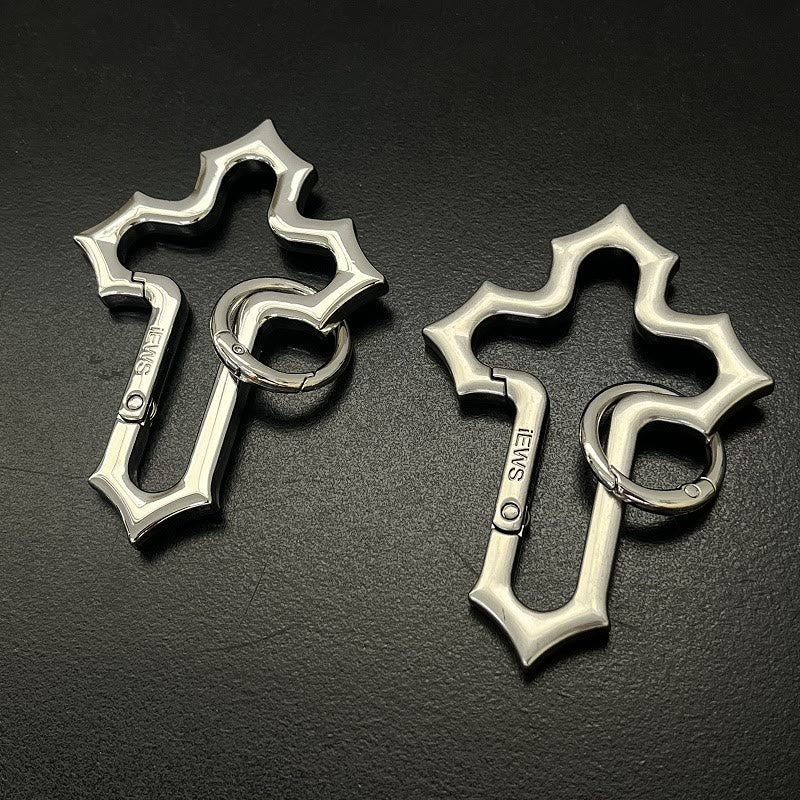 Porte-clés en alliage à motif croisé creux avec anneau - image 1