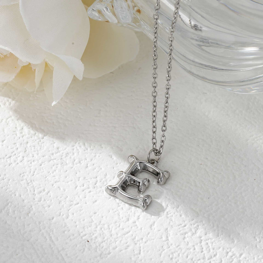 Collier élégant avec pendentif lettre dorée et argentée pour femme - Argent - E - image 32