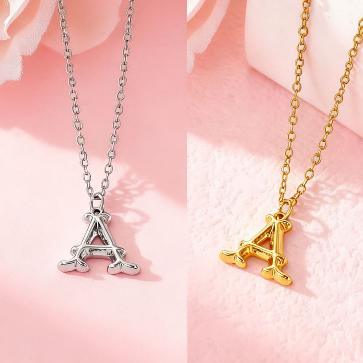 Collier élégant avec pendentif lettre dorée et argentée pour femme - image 1