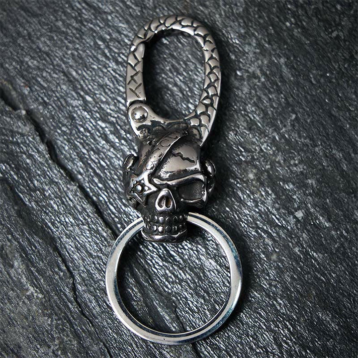 Porte-clés en métal créatif avec tête de mort de pirate et capitaine - image 4