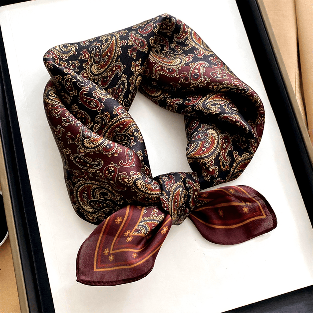 Écharpe carrée exquise en soie douce pour la peau, imprimée noix de cajou - Style n° 1 - image 0