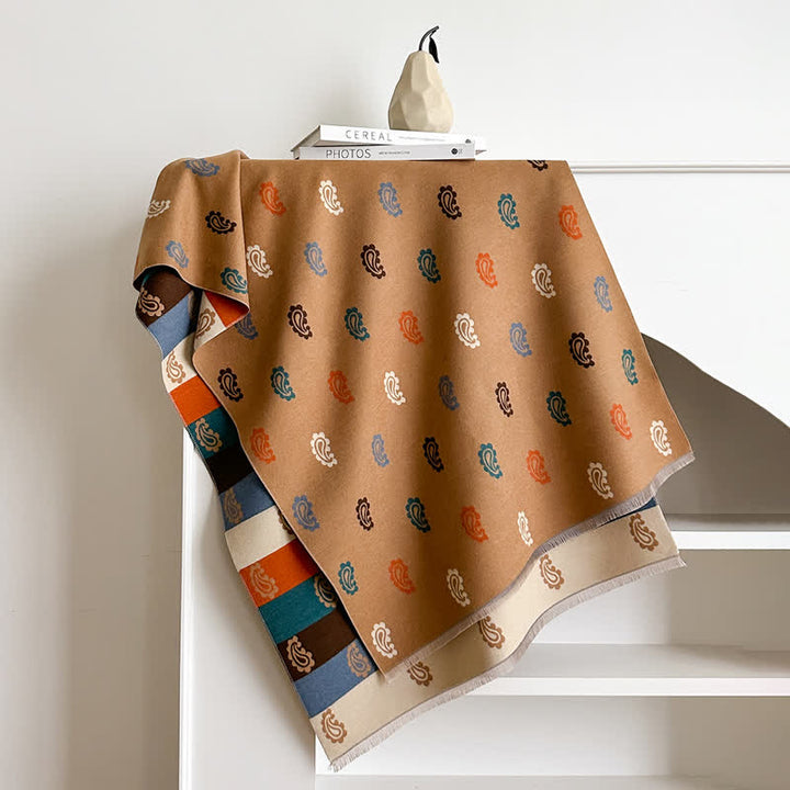 Écharpe chaude d'hiver à motifs cachemire colorés et rayures audacieuses - image 1