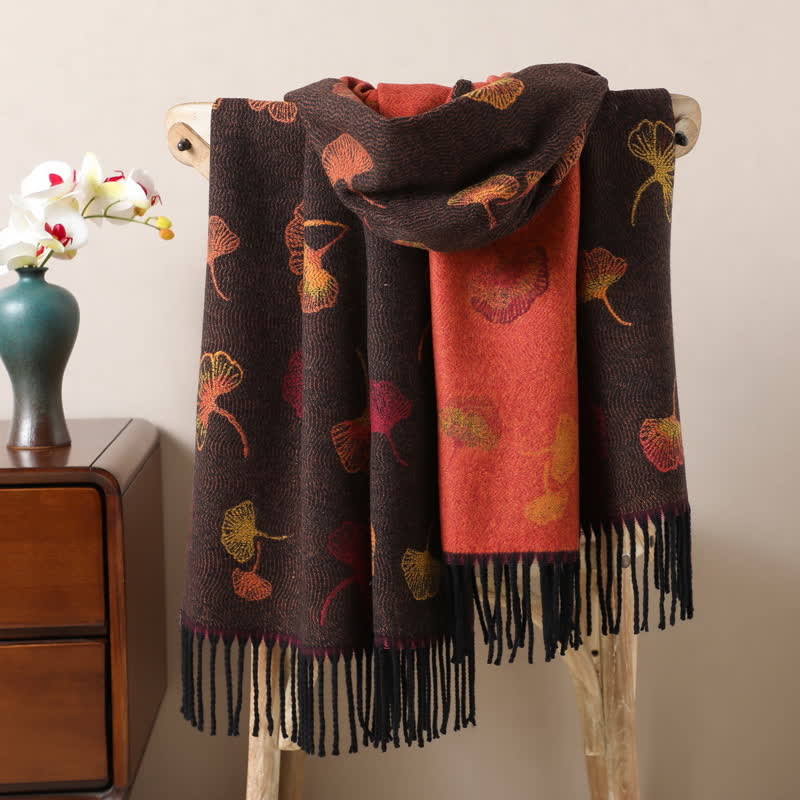 Écharpe double face à motif de feuilles de ginkgo avec pompons - Noir - image 0