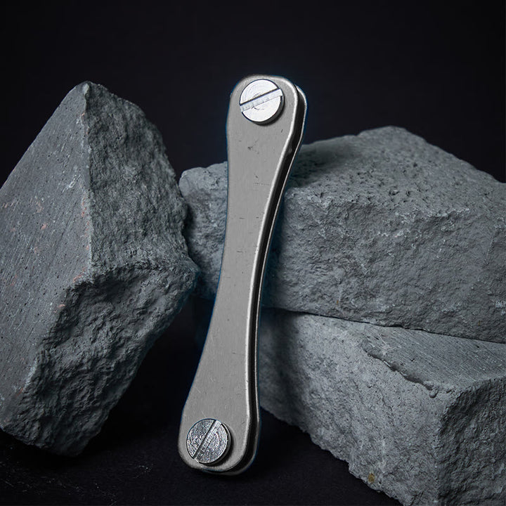 Organiseur de clés compact, peu encombrant et confortable à transporter - Argent - image 10