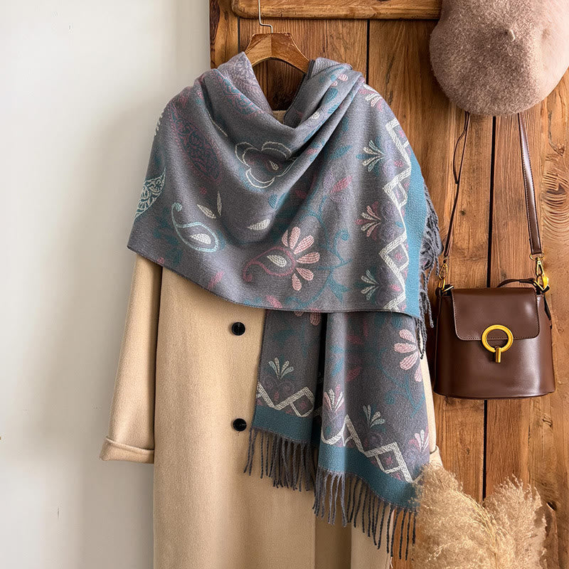 Châle-écharpe d'hiver chaud à pompons imprimés style bohème pour femme - image 9