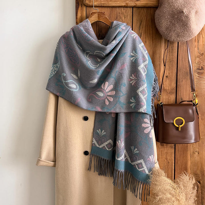 Châle-écharpe d'hiver chaud à pompons imprimés style bohème pour femme - image 9