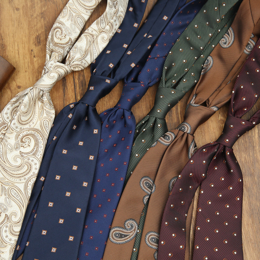 Cravate habillée rétro élégante pour homme, à motif noix de cajou - image 0