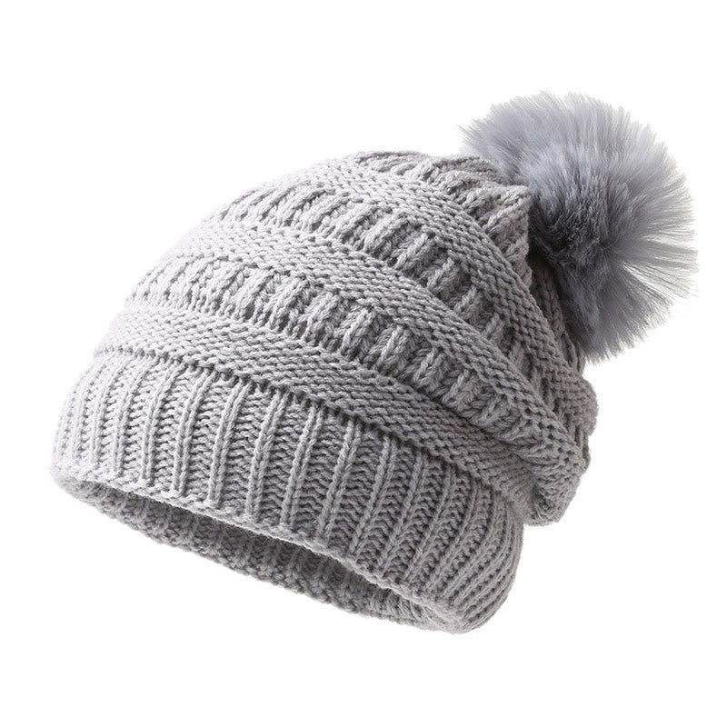 Bonnet d'hiver chaud pour femme, tricoté et muni d'un pompon. - Gris - M (22"-22 7/8") - image 4