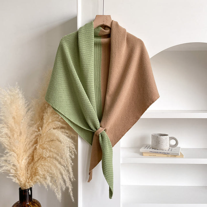 Écharpe châle triangulaire élégante bicolore pour femme, idéale pour l'hiver. - Chameau vert - image 3
