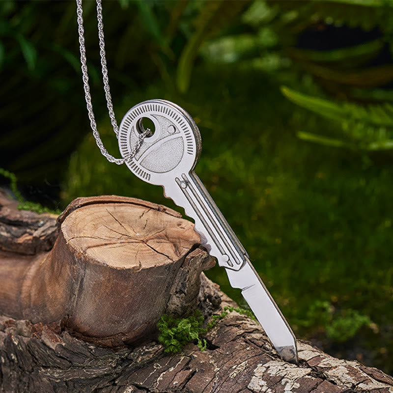 Porte-clés couteau pliant pratique, collier argenté - image 1