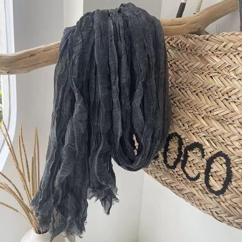 Écharpe en coton et lin texturé à plis chics, quatre saisons - Gris foncé - image 13