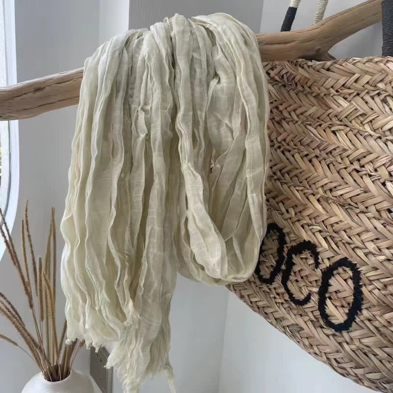 Écharpe en coton et lin texturé à plis chics, quatre saisons - Ivoire - image 7