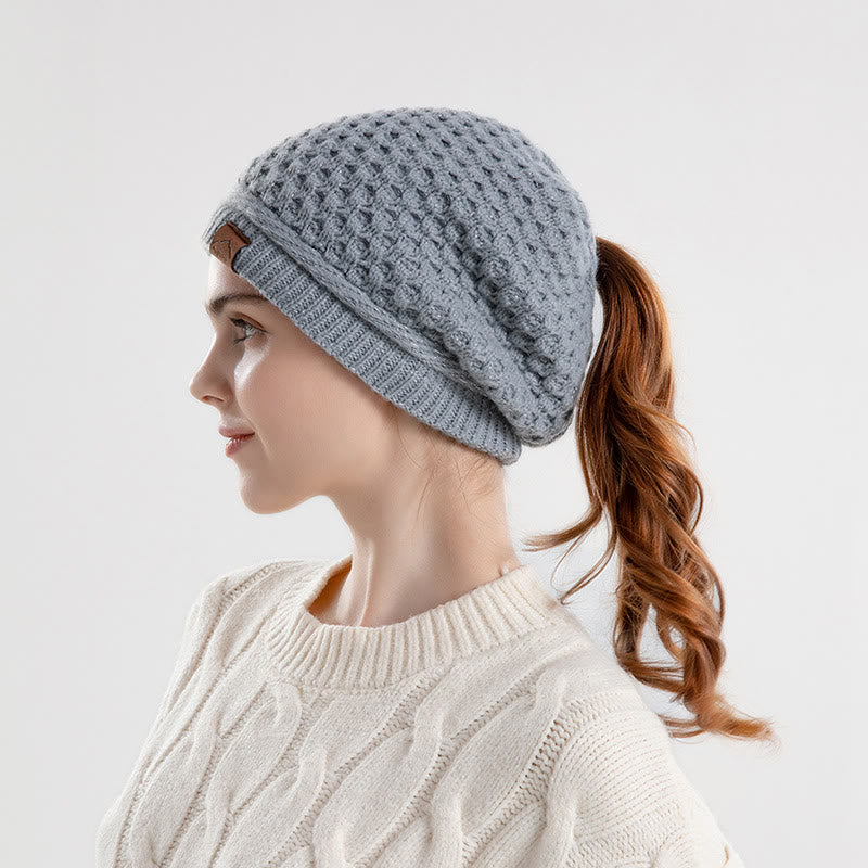 Bonnet d'hiver chaud en tricot pour femme, avec ouverture pour queue de cheval - Gris - Réglable (21 5/8"-23 5/8") - image 2