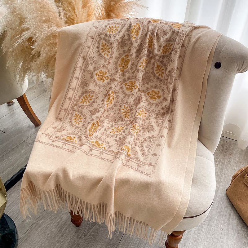 Châle à franges à motif floral vintage pour femme - image 10