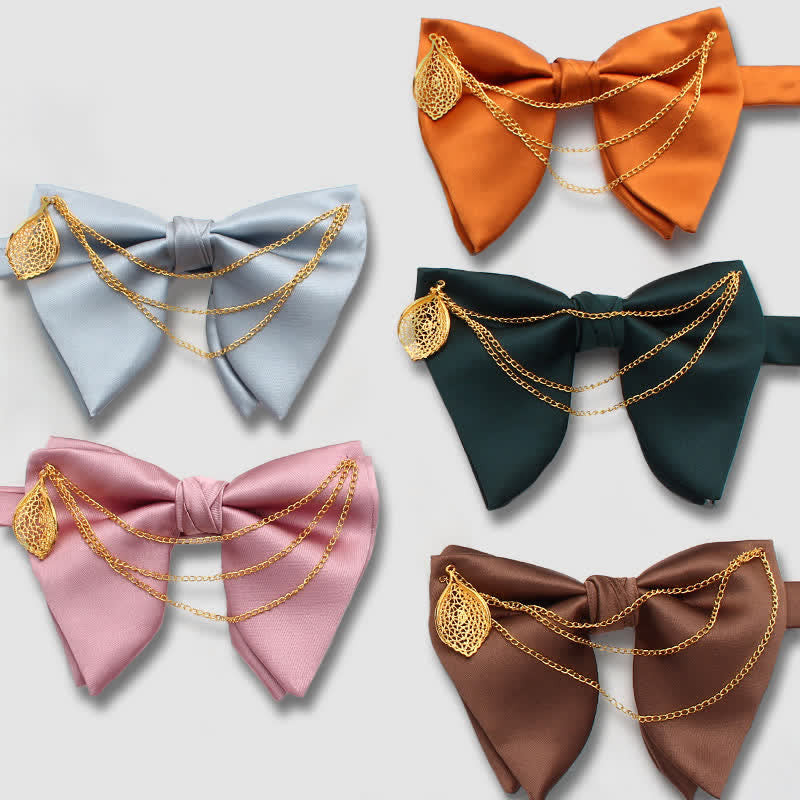 Nœud papillon pointu surdimensionné à décor de feuilles d'or avec chaîne - image 0