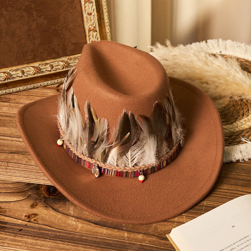 Chapeau de cowboy pour homme avec bord tissé et ceinture à plumes - image 1