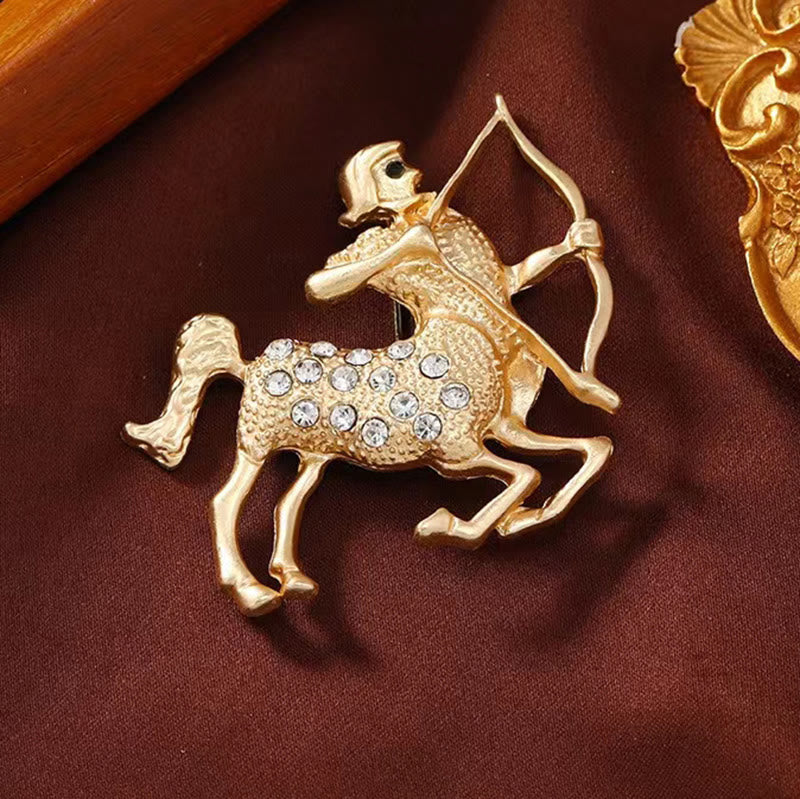 Broche en or ornée de diamants représentant le signe du zodiaque - image 18