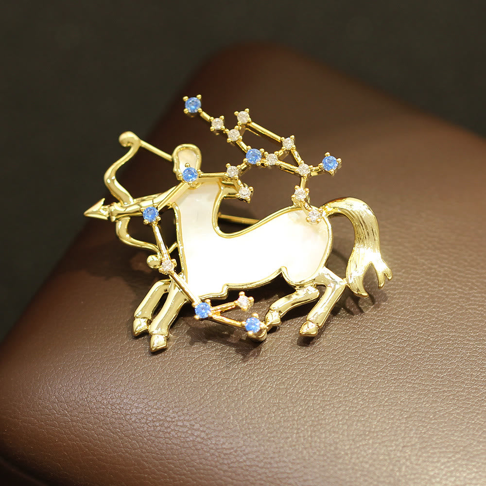 Broche en nacre et cristal bleu, or, représentant les 12 constellations - Sagittaire - image 16
