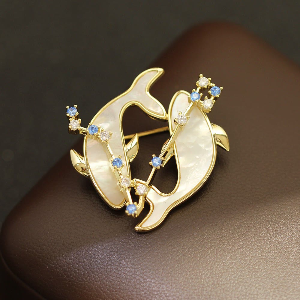 Broche en nacre et cristal bleu, or, représentant les 12 constellations - image 22