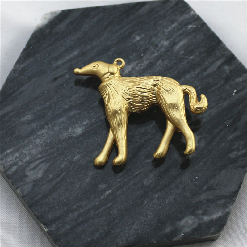 Broche en or avec chaîne Dame et Chien - image 3