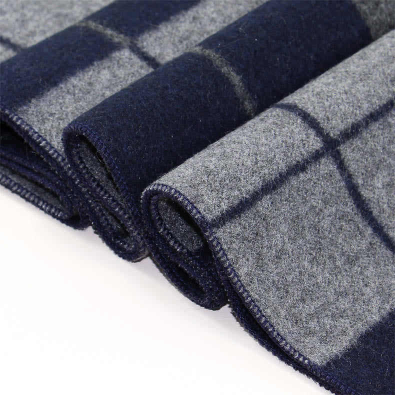 Écharpe chaude classique à carreaux pour homme avec pompons - image 2