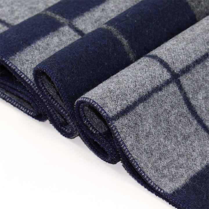 Écharpe chaude classique à carreaux pour homme avec pompons - image 2