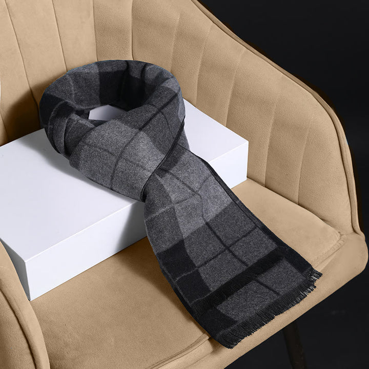 Écharpe chaude classique à carreaux pour homme avec pompons - Noir Gris - image 4