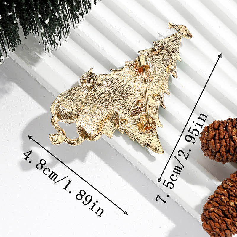 Broche bicolore festive en émail représentant un sapin de Noël avec chat et poisson - image 3