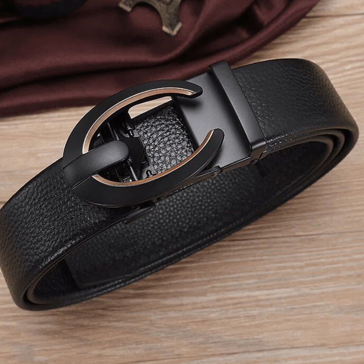 Ceinture en cuir noir pour homme avec boucle automatique en forme de C - image 1