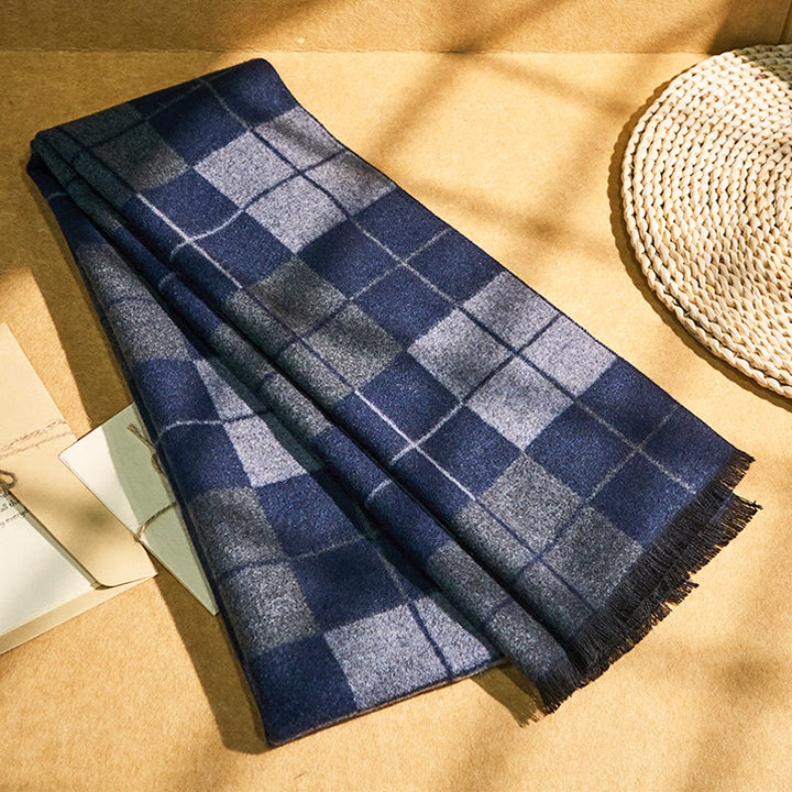 Écharpe chaude classique à carreaux pour homme avec pompons - image 4