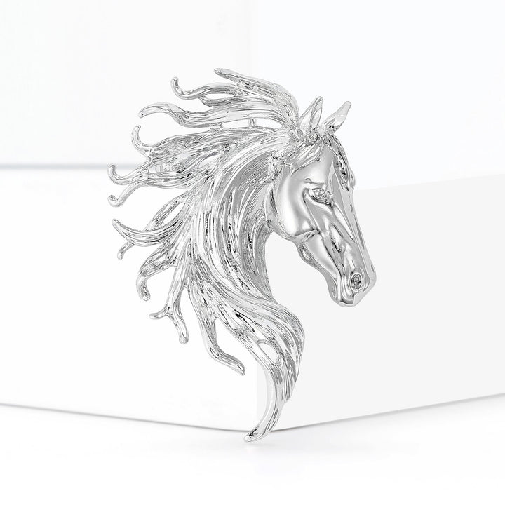 Broche en métal multicolore représentant une tête d'étalon dynamique - Argent - image 4