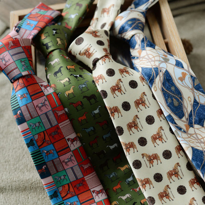 Cravate verte personnalisée pour homme avec motif cheval, nouée à la main - image 1
