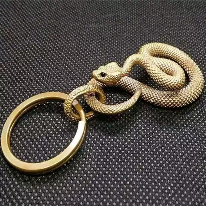 Porte-clés serpent en laiton fantaisie gothique à motif animalier - image 1