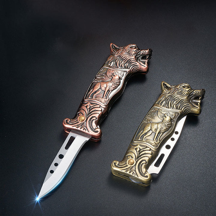 Couteau pliant 2 en 1 à tête de loup et briquet à butane - image 4