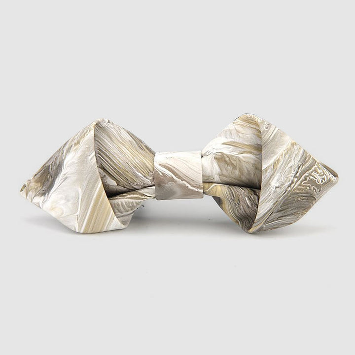 Nœud papillon pointu en cuir orné de motifs floraux et décoratifs - Style n° 15 - image 17