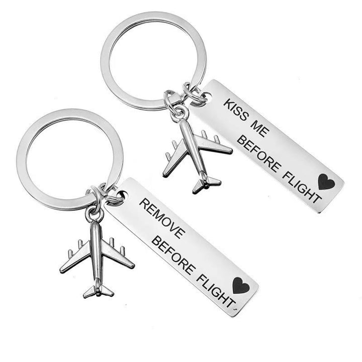 Porte-clés mini avion personnalisé avec texte gravé - image 0