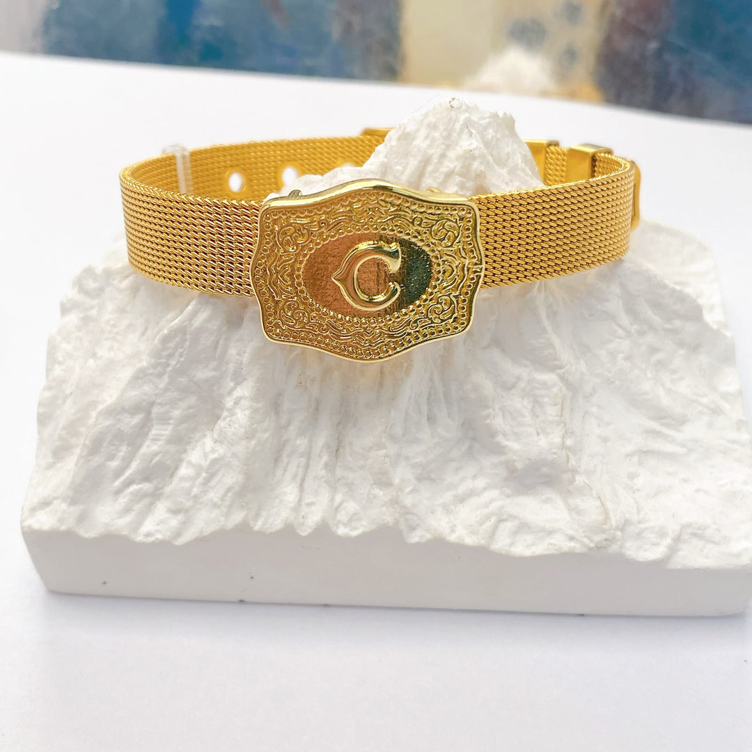 Bracelet glamour doré avec initiale gravée - C - image 2