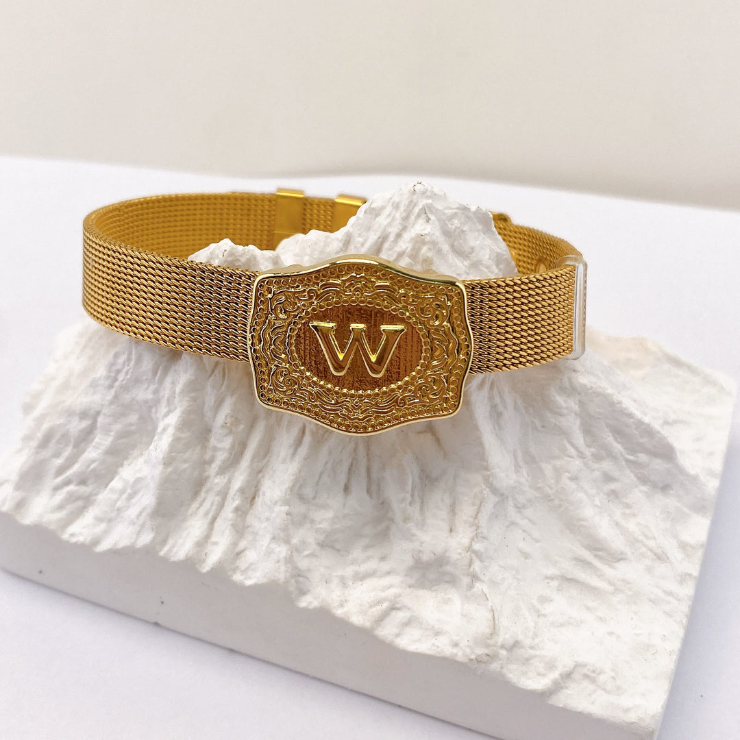 Bracelet glamour doré avec initiale gravée - W - image 22