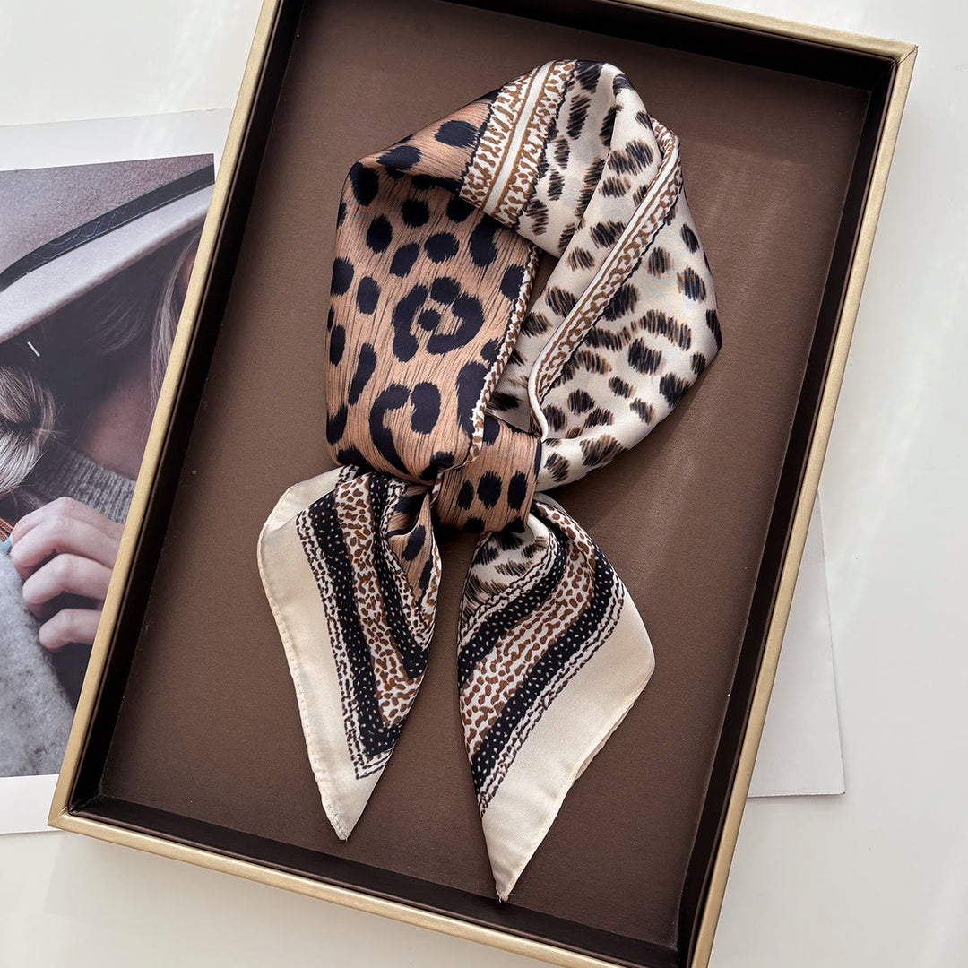 Foulard carré en soie à motifs variés rétro pour femme - Kaki - image 6