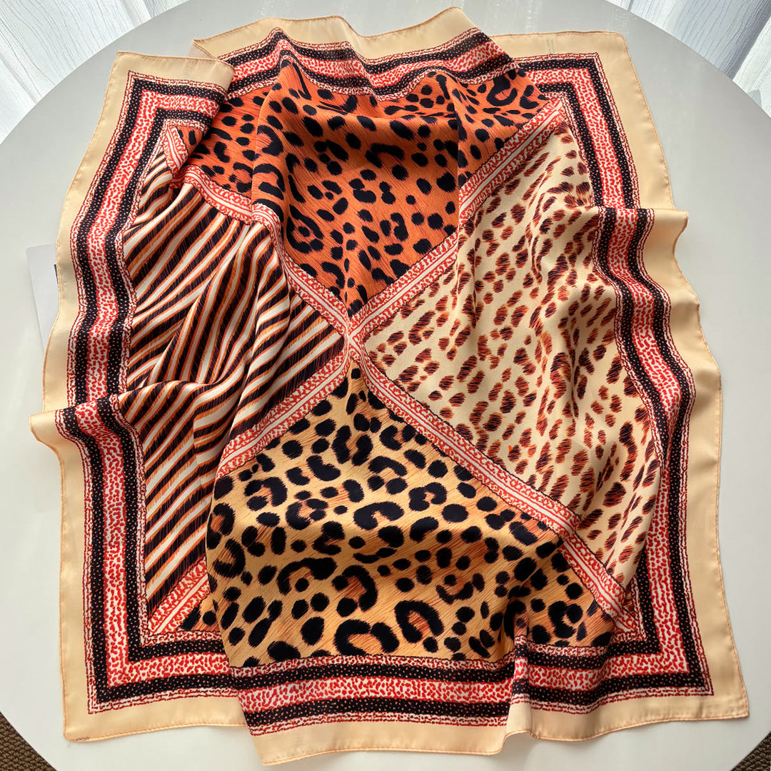 Foulard carré en soie à motifs variés rétro pour femme - image 3