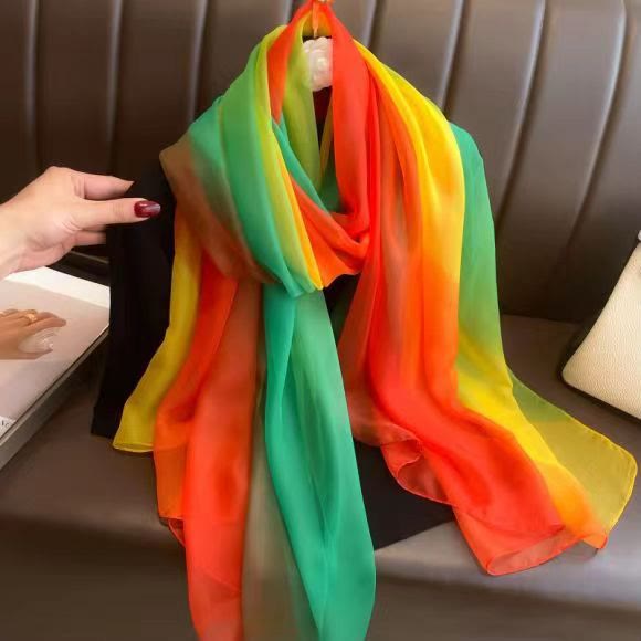 Écharpe fluide et légère à dégradé de couleurs pour femme, idéale en toutes saisons - Style n° 2 - image 2
